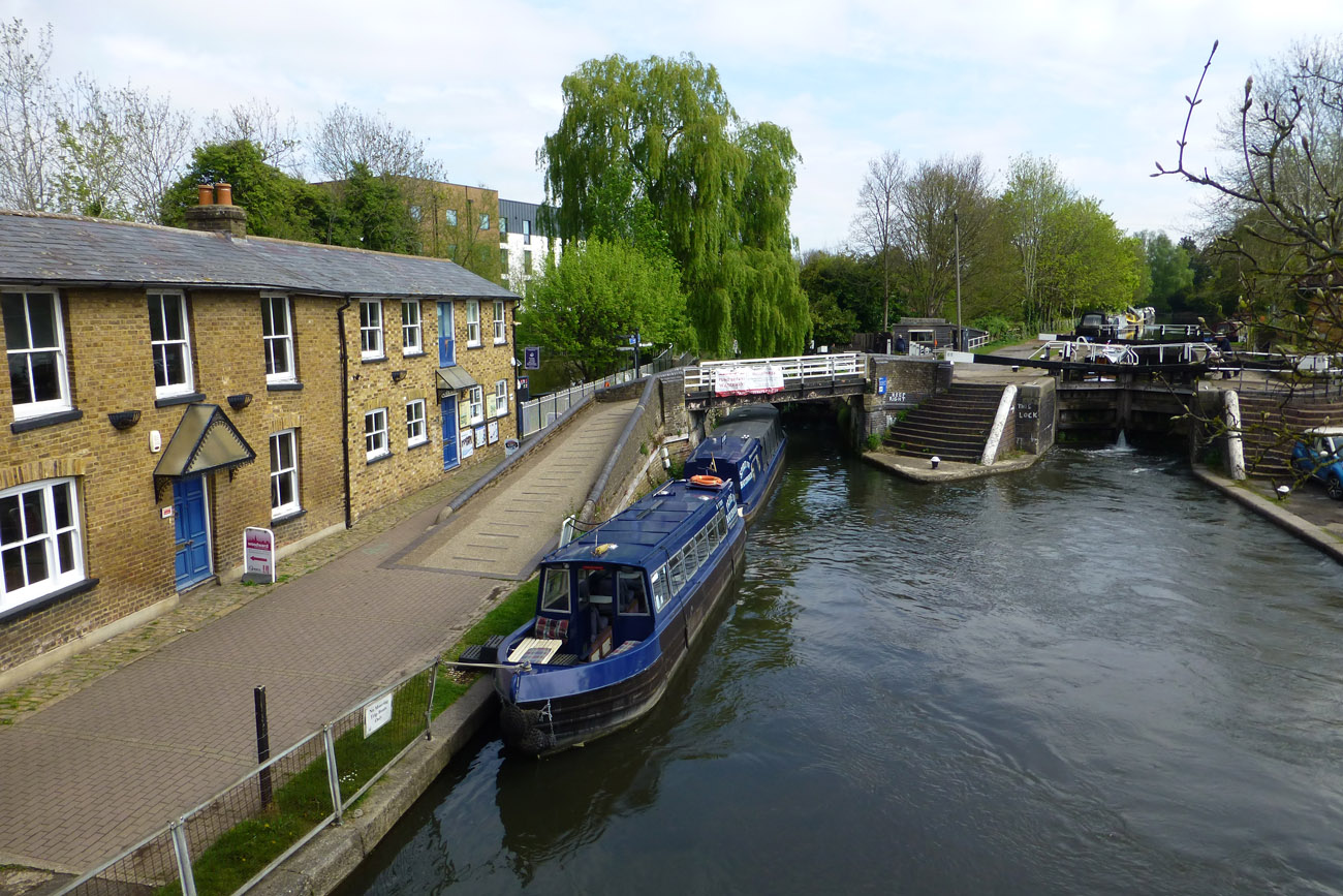 Survey888 – North London Chartered Building Surveyor, canal with cottages